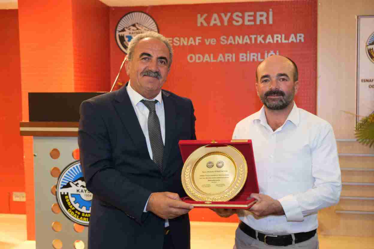 imgi_114_ahilik-haftasY-kutlamalarY-2023-oda-ahilerine-plaket-toreni_21
