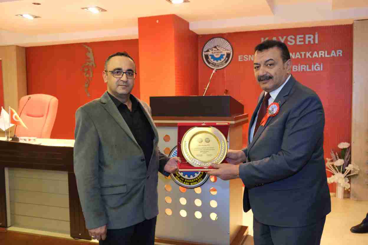 imgi_118_ahilik-haftasY-kutlamalarY-2023-oda-ahilerine-plaket-toreni_25