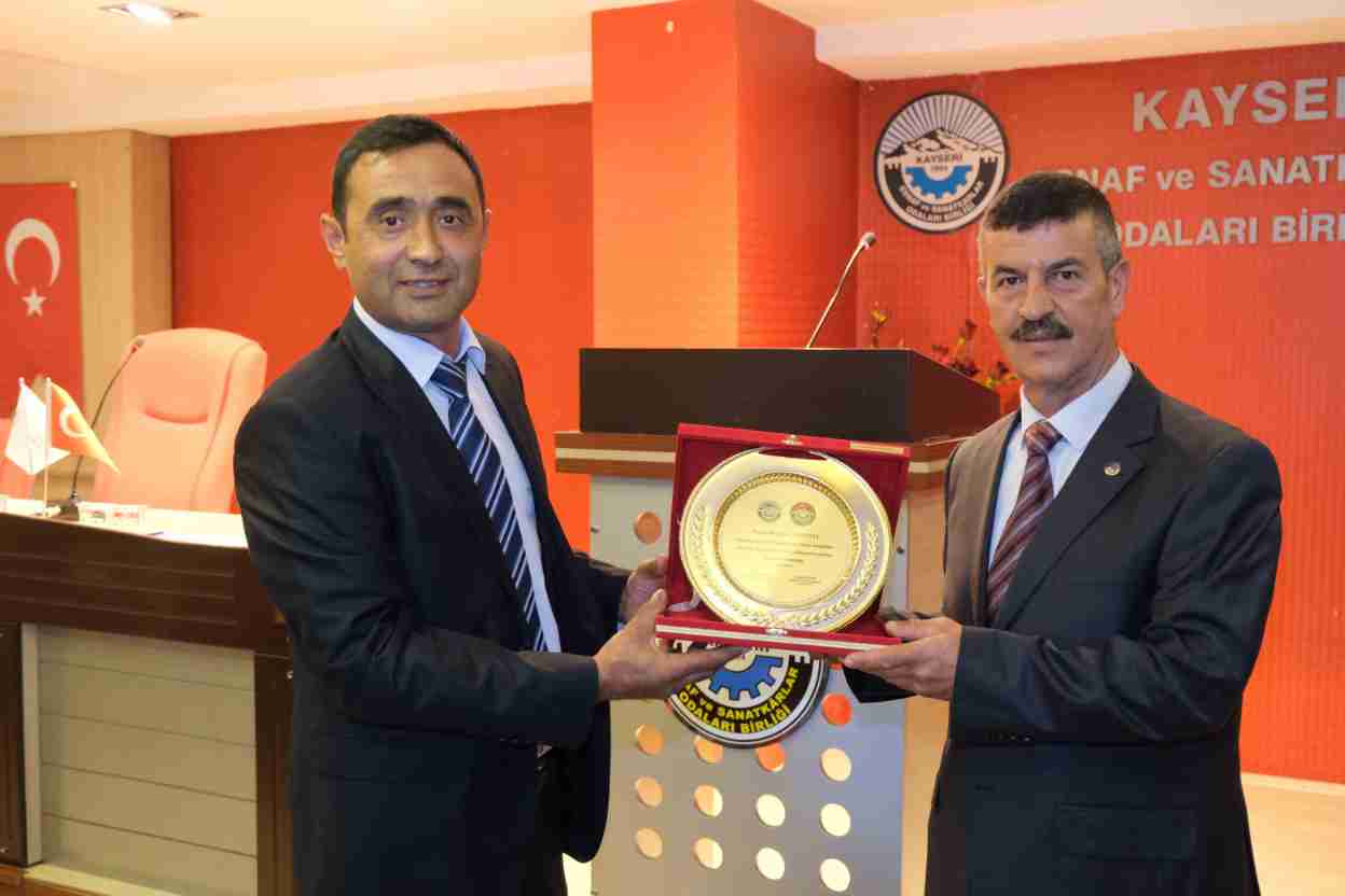 imgi_137_ahilik-haftasY-kutlamalarY-2023-oda-ahilerine-plaket-toreni_44