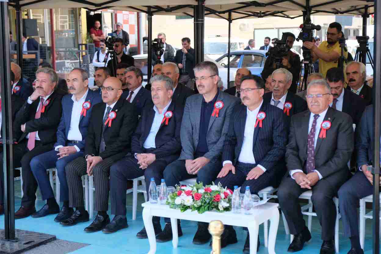 imgi_32_ahilik-haftasY-kutlamalarY-2023-kayseri-ahi-evran-muzesi-toren_3