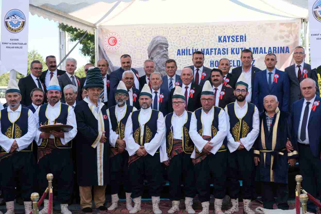 imgi_87_ahilik-haftasY-kutlamalarY-2023-kayseri-ahi-evran-muzesi-toren_58
