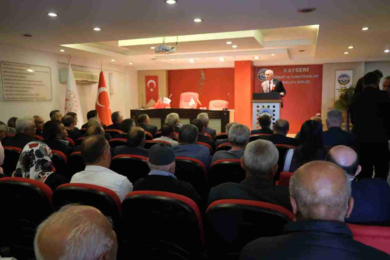 imgi_99_ahilik-haftasY-kutlamalarY-2023-oda-ahilerine-plaket-toreni_6
