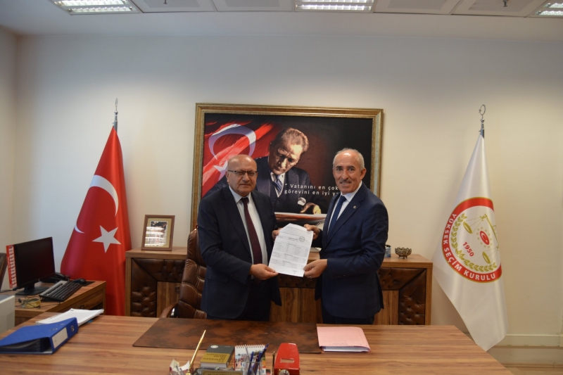 BAŞKAN ŞEYHI ODAKIR MAZBATASINI ALDI