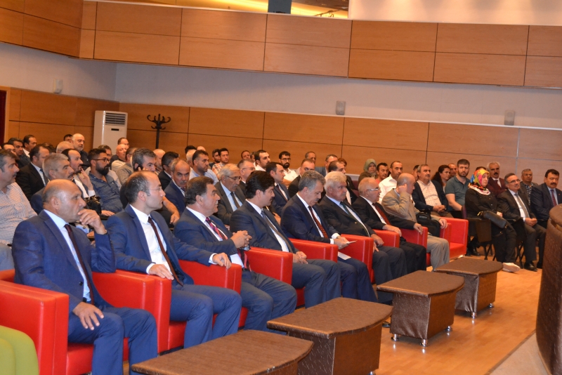 ESNAF VE SANATKARLARA E-TİCARET EĞİTİMİ DÜZENLENDİ