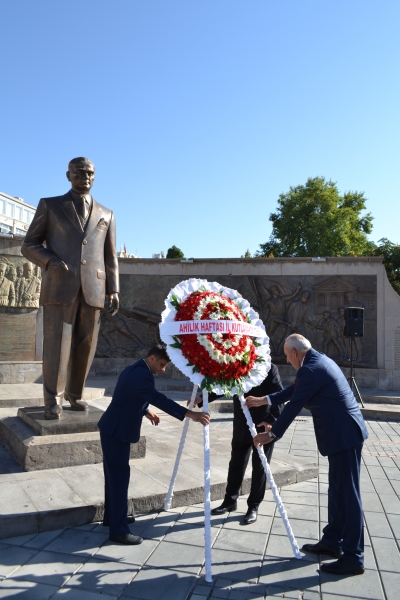 “ESNAF VE SANATKARLARIMIZIN DAIMA ARKASINDA VE YANINDAYIZ”