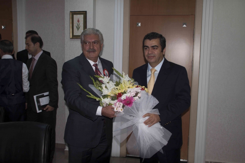 ESNAFLARDAN VALI ORHAN DÜZGÜN'E ZIYARET